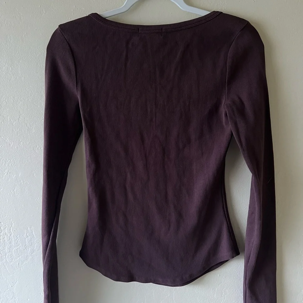 Lovers + Friends‎ Chocolate Fitted Long Sleeve Top size small